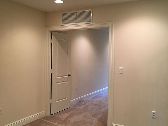 5th image of 1816 NE 26th Ave APT 2
