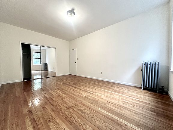 2nd image of 577 Isham St APT 4B