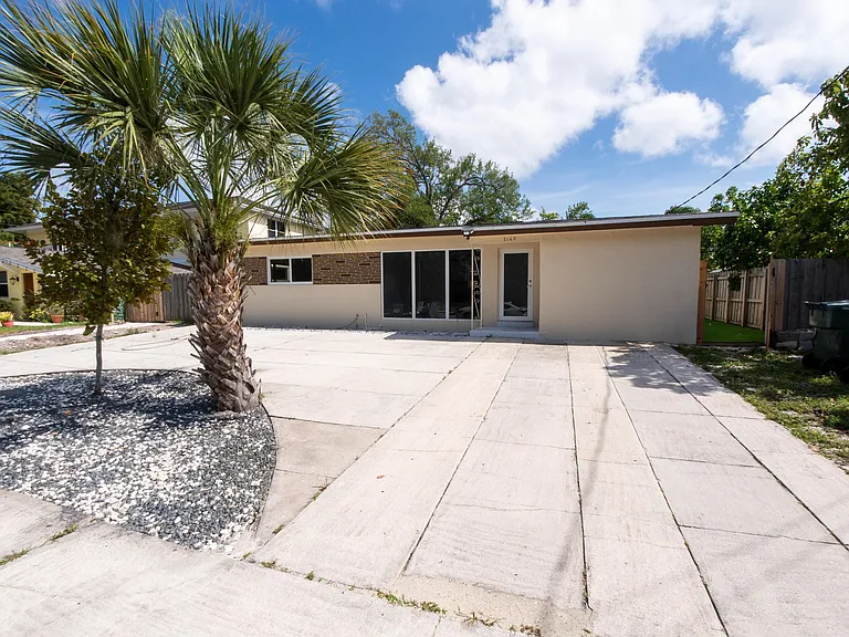 2160 SW 16th Ct — Photo 59