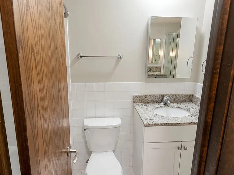 3708 West 32nd Street — Photo 52
