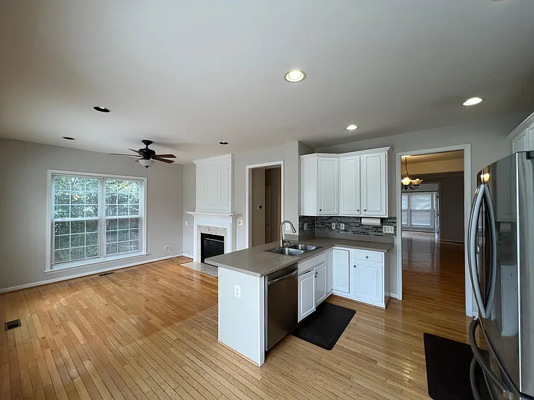 4091 Oak Village Ldg — Photo 15