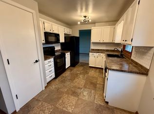 352 Briar Lake Dr, Elyria, OH