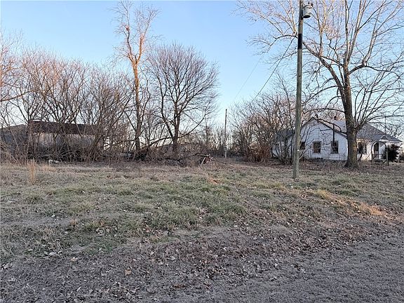 5th image of 9952 N Highway 43