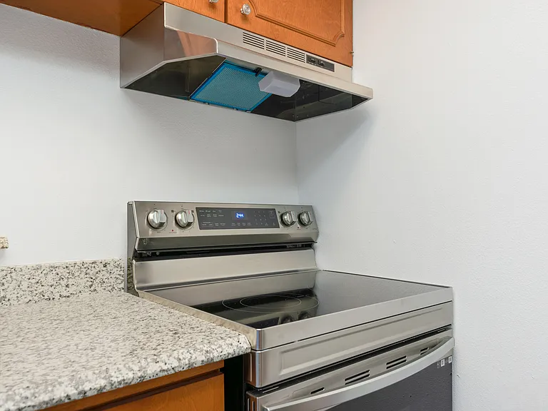 8401 N New Braunfels Ave #240 — Photo 18