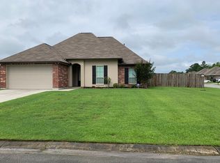13810 Avocado Dr, Denham Springs, LA 70726