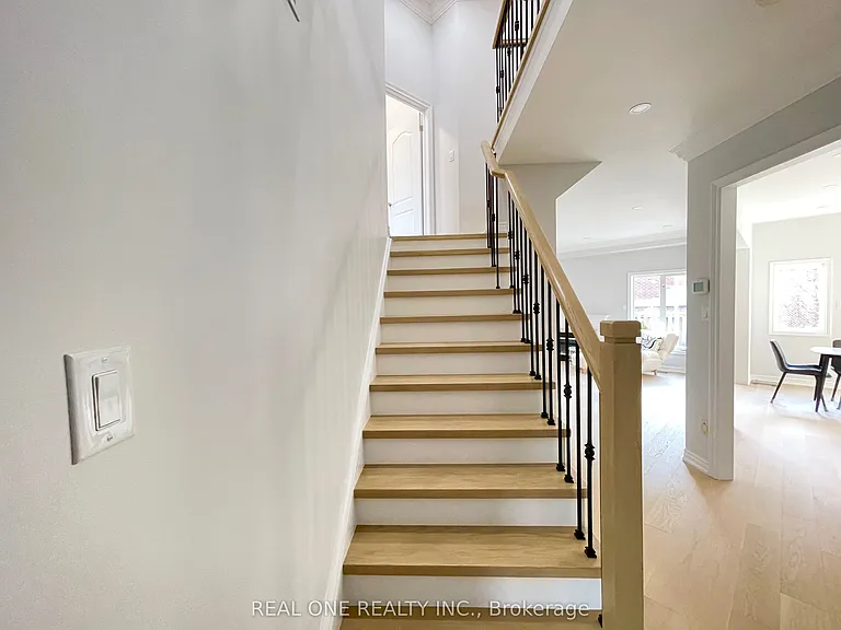 485 English Rose Ln #ONE ENSUITE ON SECON — Photo 7