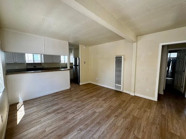 1088 Bangor Ln — Photo 9