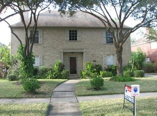 2002 Crescent Shore Dr, League City, TX 77573