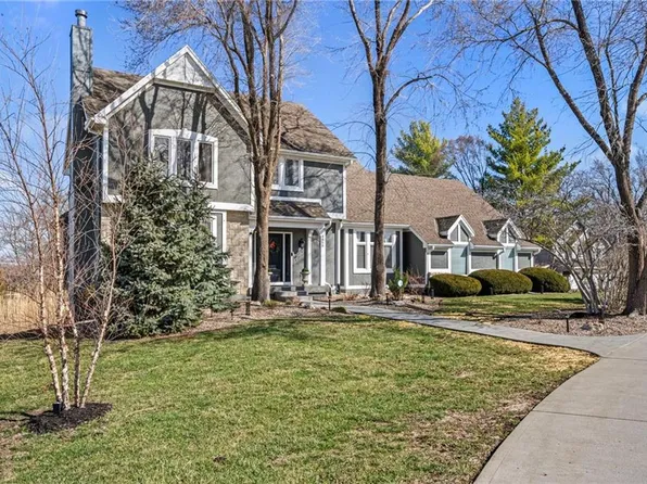 3850 W 183rd St, Stilwell, KS 66085