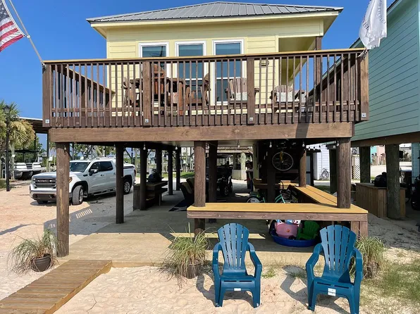 713 Lemoyne Dr #11, Dauphin Island, AL 36528