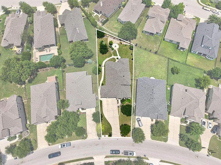 4017 Benetton Way — Photo 36