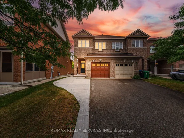 10 Deepcoral Ct, Brampton, ON L6V 4P7