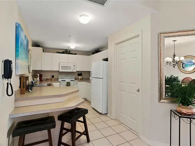 519 Roma Ct #306 — Photo 5