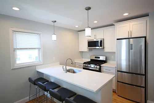 10 Trenton St Photo 1