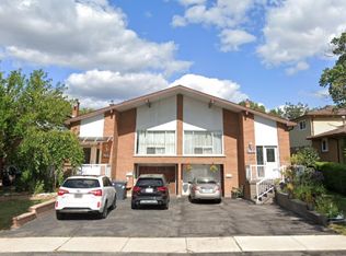 7651 Wildfern Dr, Mississauga, ON L4T3P7