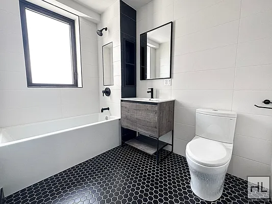 Rented by Highline Residential | media 7