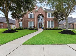 2203 Ridgefield Park Ln, Richmond, TX 77469