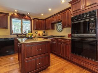 77 Country Club Way, Ipswich, MA 01938