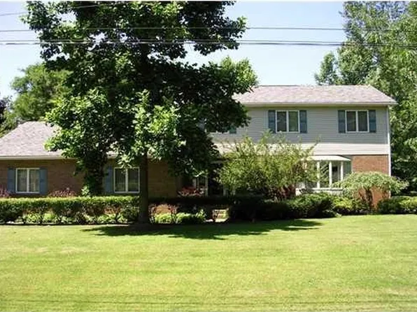 4119 McKee Rd, Erie, PA 16506