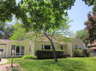 1718 11th St, Peru, IL 61354