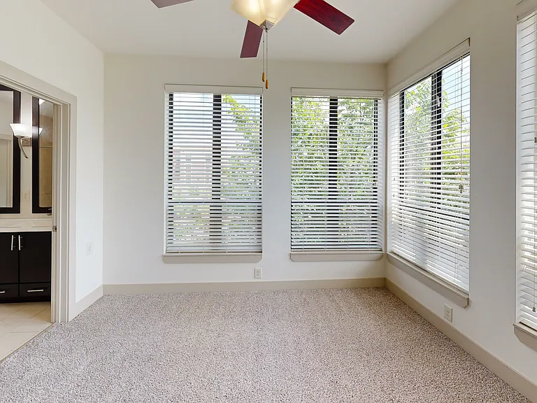Latitude at Deerfield Crossing — Photo 94
