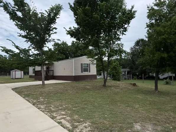 3205 Brenda St, Burleson, TX 76028