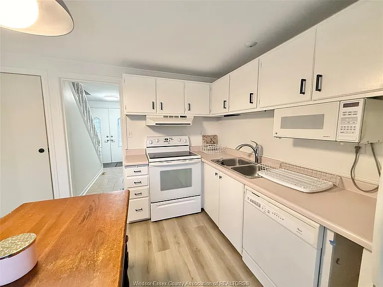 10664 Atwater Cres #MAIN — Photo 7