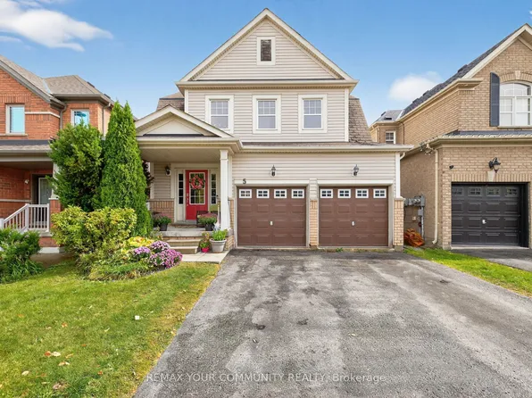 5 Booth St, Bradford West Gwillimbury, ON L3Z 0A3