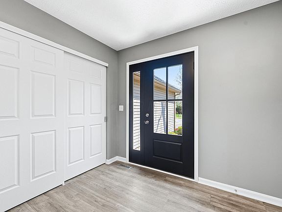 4th image of 637 Ridenour Rd