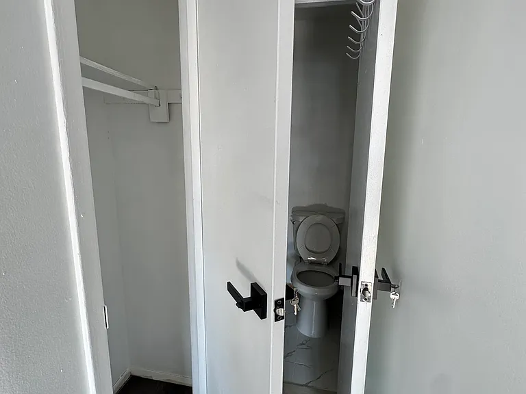 98 Logan Ave #2A — Photo 3