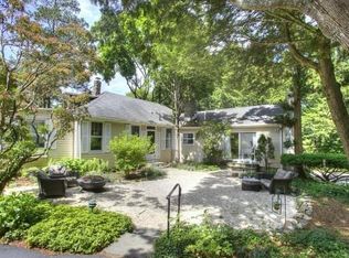 98 Newtown Tpke, Westport, CT