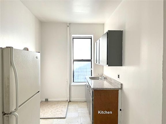 4th image of 4109 15th Ave #D7