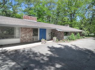475 Greenbush Rd, Warwick, RI 02818