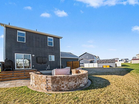 2nd image of 158 Jade Ct