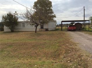 813 Holly Hills Cemetery Rd, Granbury, TX 76048
