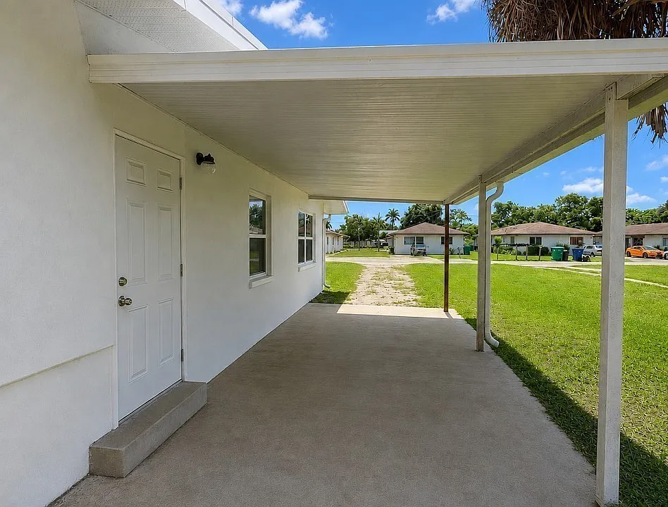 559 Wood Ave