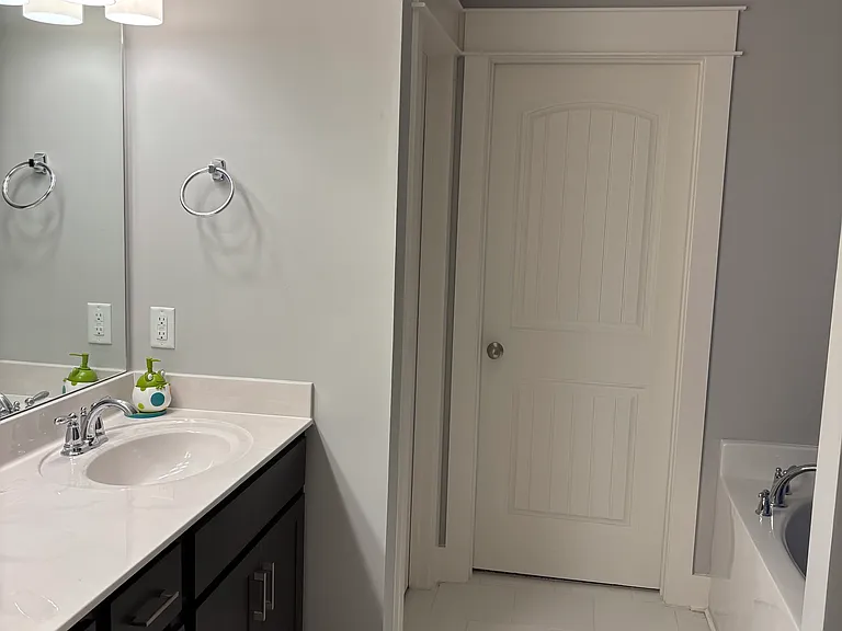 3038 Oxford Dr — Photo 22