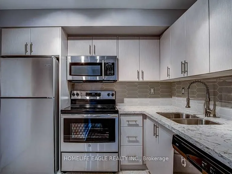 745 New Westminster Dr #204 — Photo 9