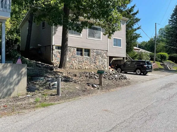 835 Lane 200, Angola, IN 46703