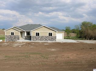 5213 W Roca Rd, Martell, NE 68404