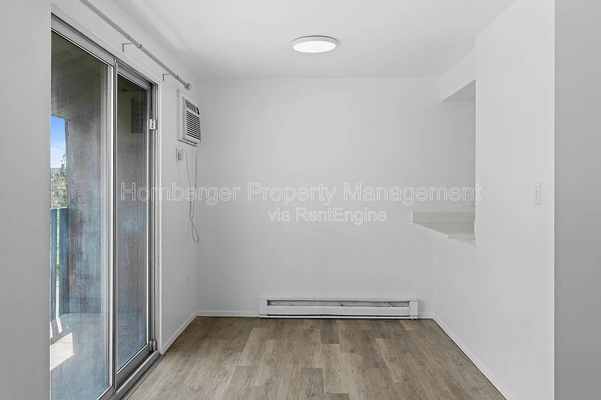 Building Photo - 2807 E Boone Ave #14