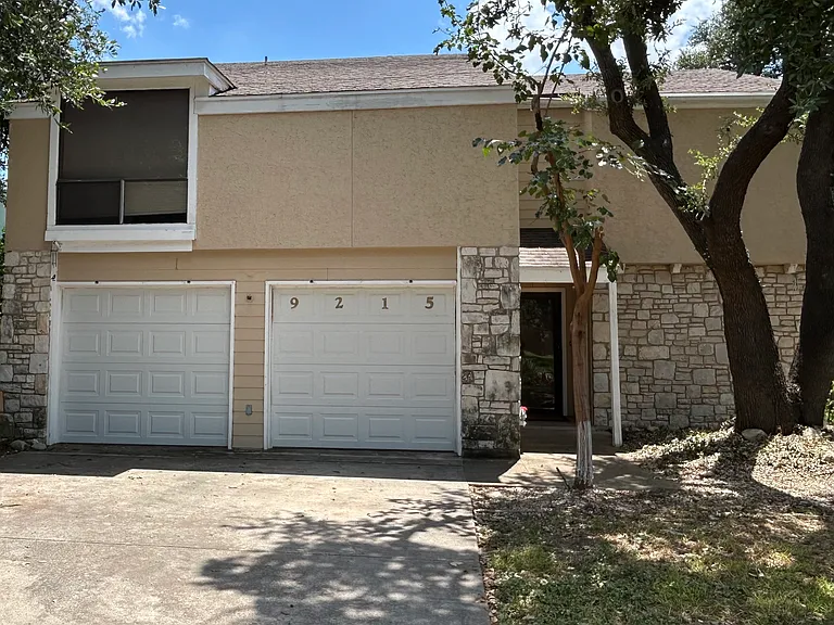 9215 Powhatan Dr — Photo 1
