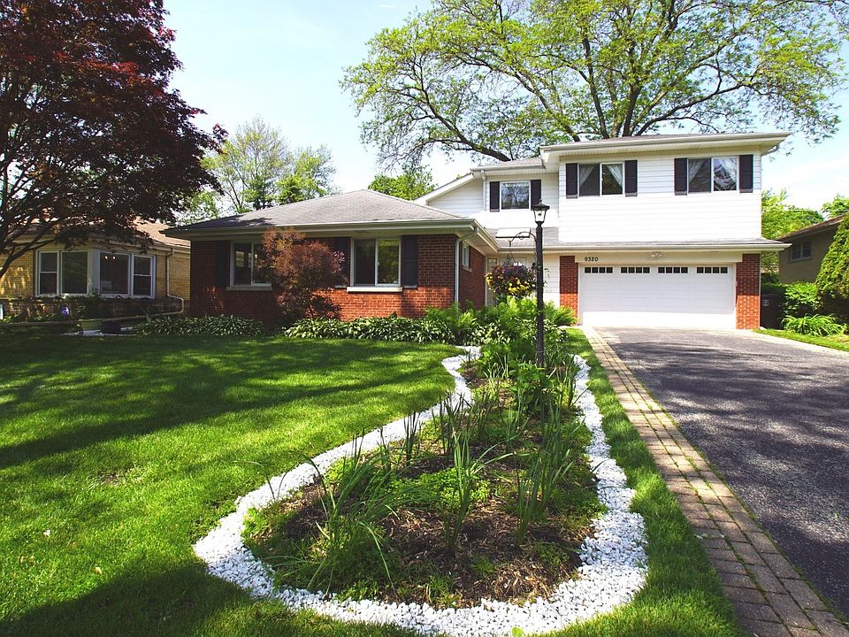 1st image of 9320 Lincolnwood Dr