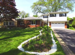 9320 Lincolnwood Dr, Evanston, IL 60203