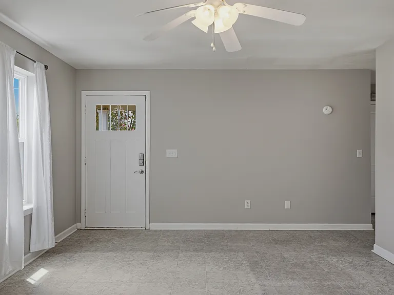 3288 Rainwood Dr — Photo 4