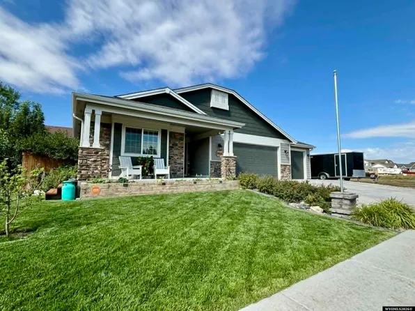 964 Eagle Dr, Douglas, WY 82633