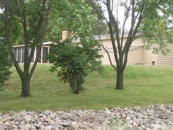 2nd image of 6201 Lake Dr