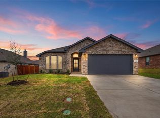 1418 Quail Creek Dr, Cleburne, TX 76033