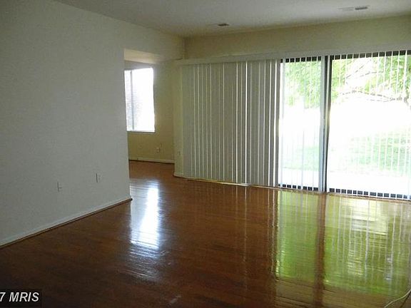 3rd image of 9713 Kings Crown Ct APT 001