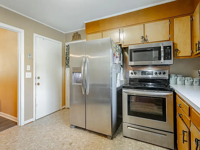 3660 Phelps St — Photo 5